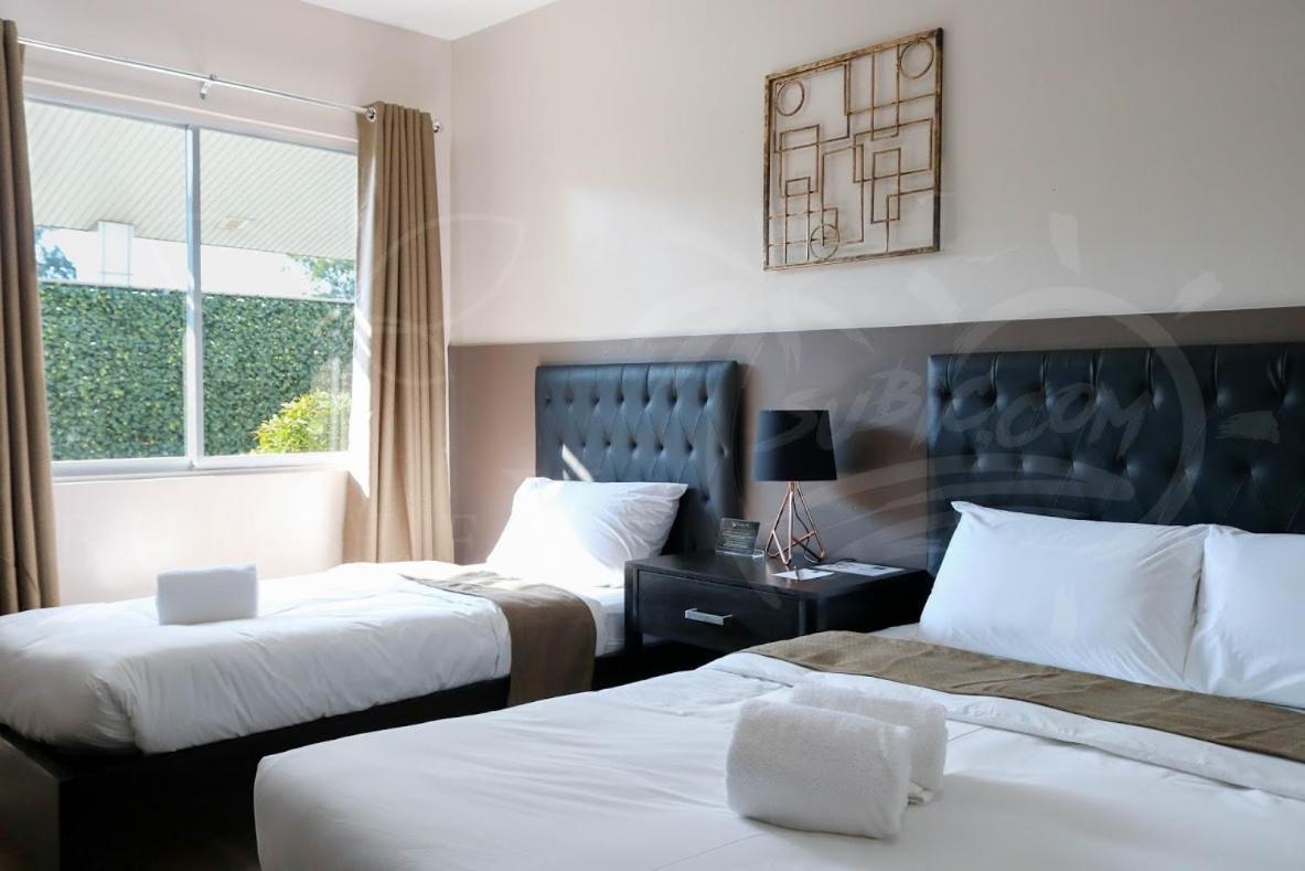 Bumble V Subic Hotel Olongapo Bagian luar foto